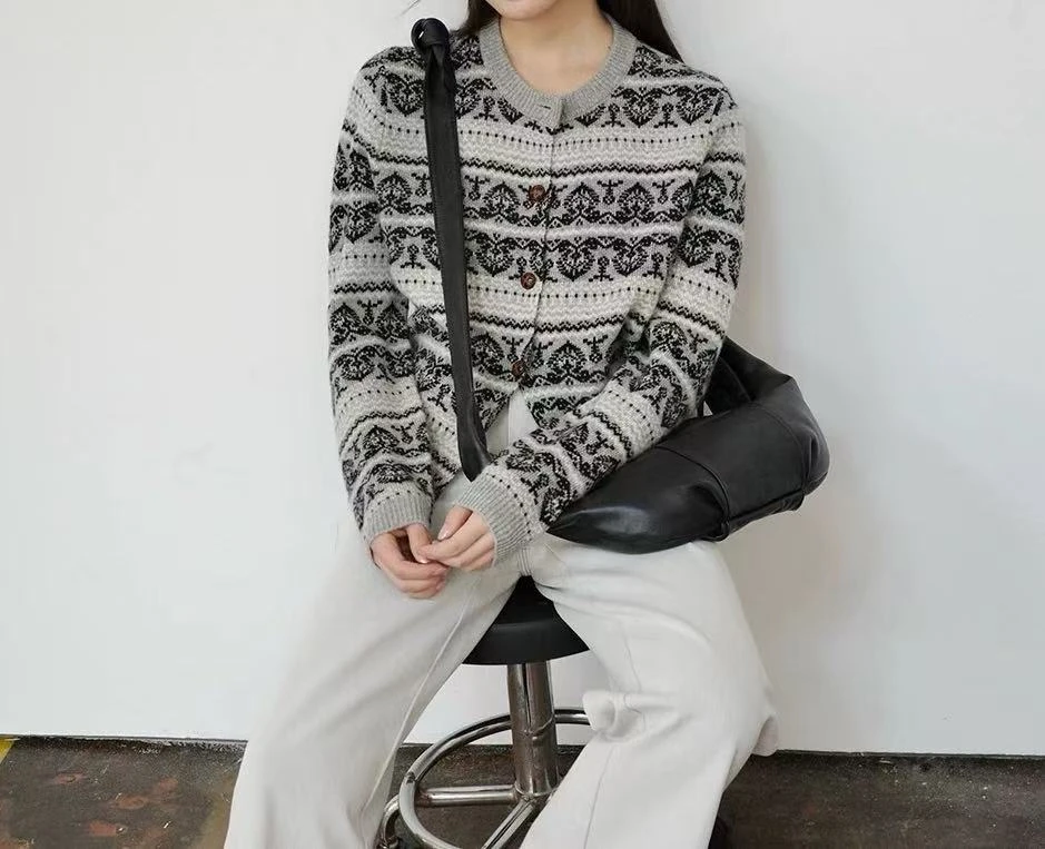 【辰然 12-17 】（200-299）韩版气质百搭针织衫