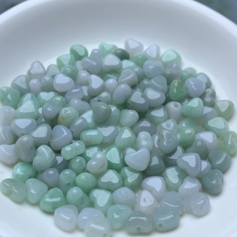 【闪购商品】翡翠手链未镶嵌通孔紫绿爱心139颗（微瑕/打包价）