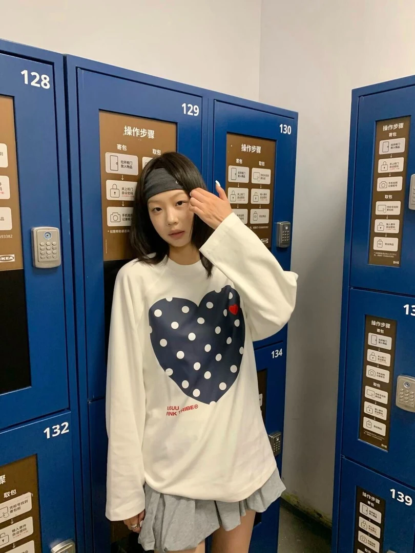 U6UU PinkTribe 秋冬韩系爱心波点设计款白色卫衣宽松圆领长袖女