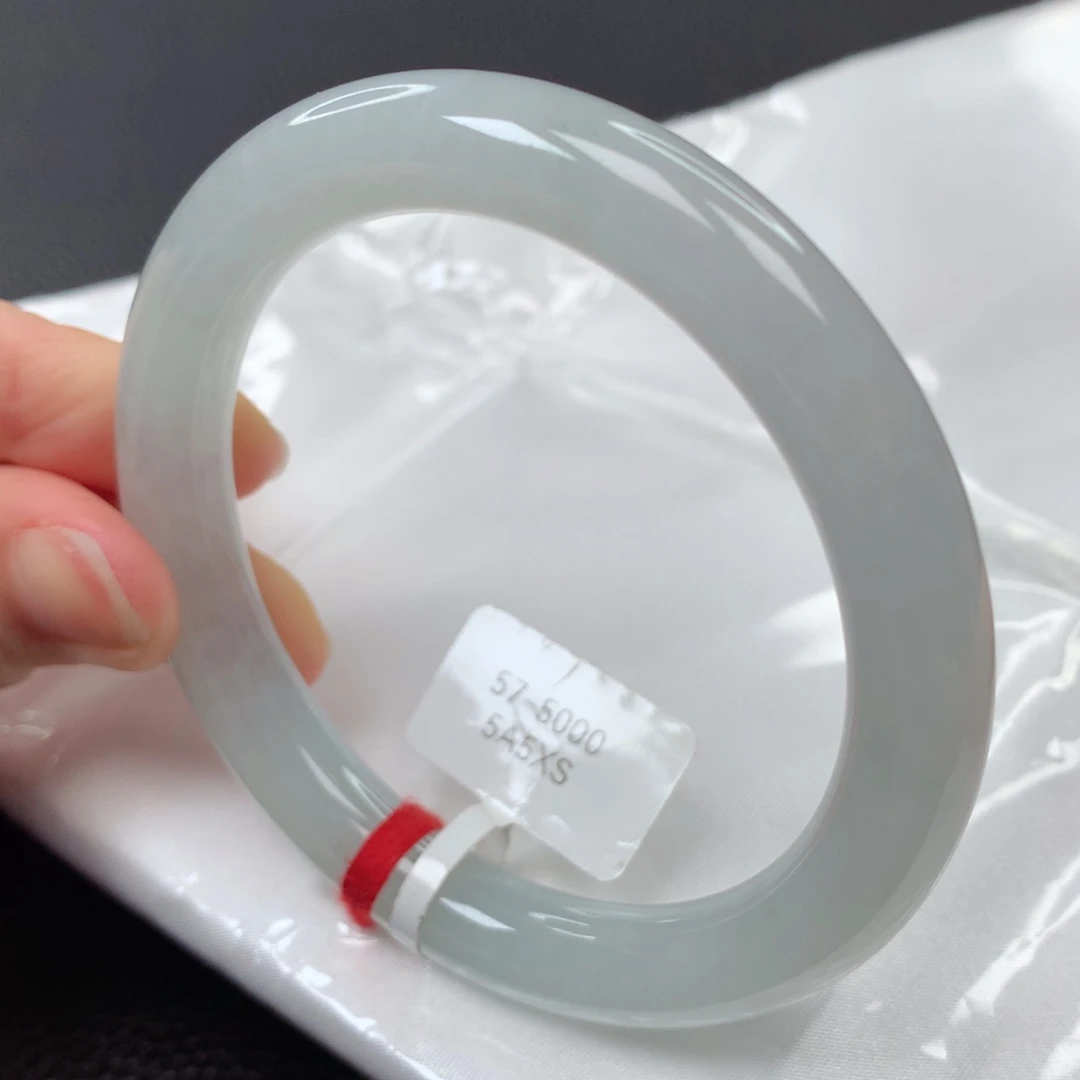 【闪购商品】翡翠手镯未镶嵌48号圆条xs56