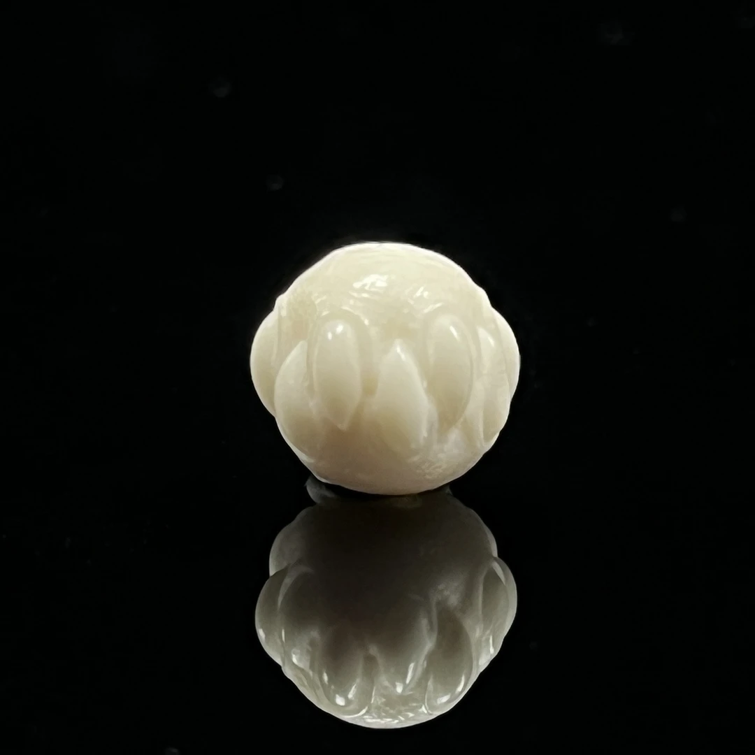 鹿角雕刻吞噬背云吊坠配饰