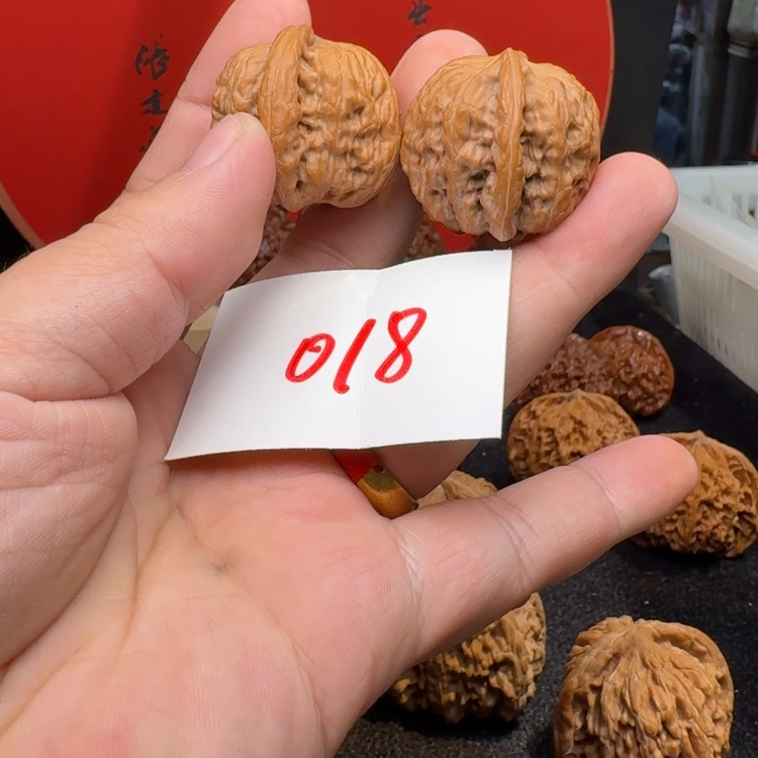 文玩核桃把件愤****?33昌闷