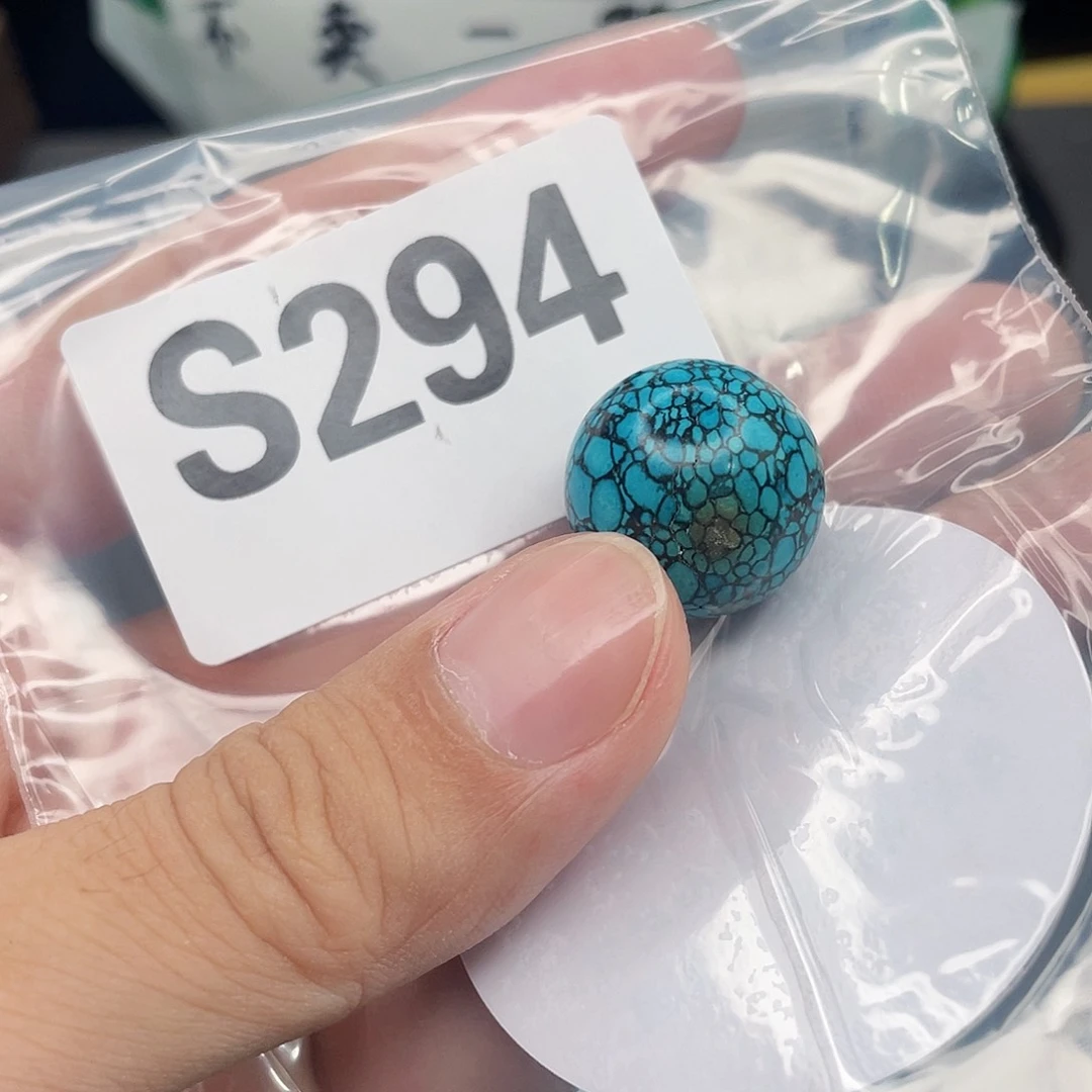 湖北十堰原矿绿小松