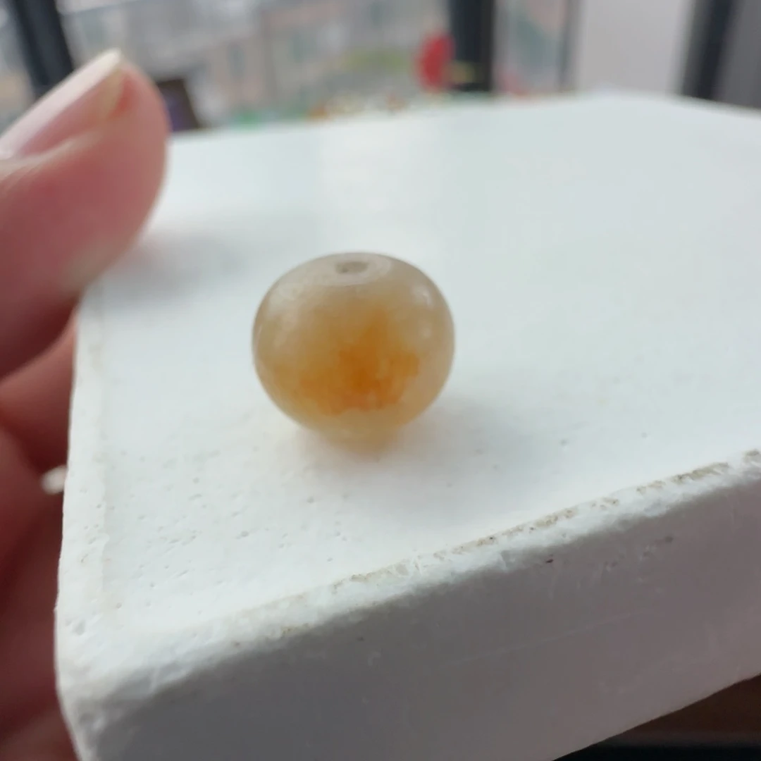 未镶嵌定制翡翠自然光看货，买货无忧！