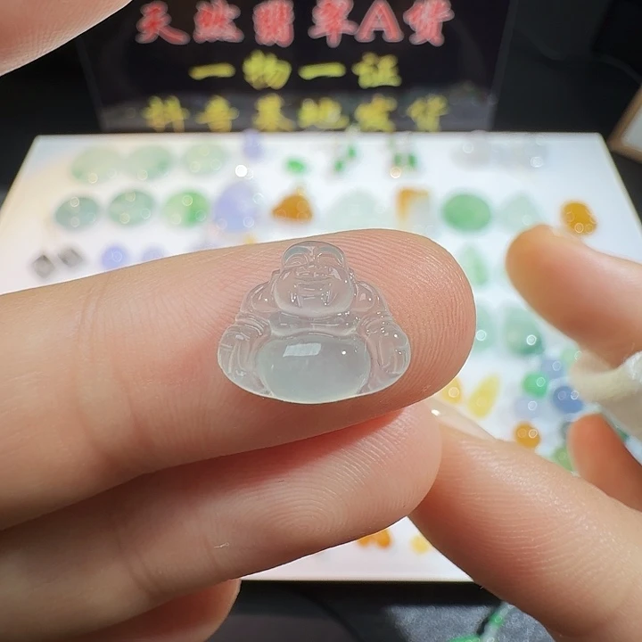 定制翡翠未镶嵌白冰佛公