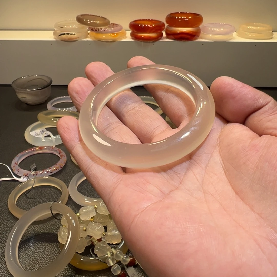 蓝***辣手镯玛瑙/玉髓未镶嵌