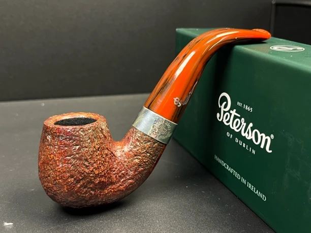 爱尔兰彼得森竖琴喷砂221型号石楠木烟斗 内径19.6斗深32.3