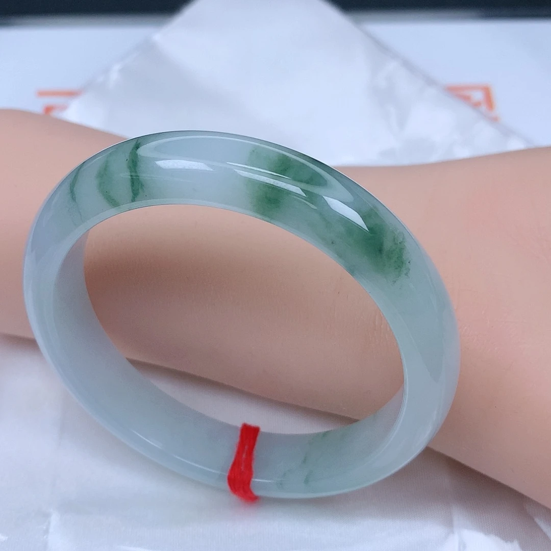 【闪购商品】未镶嵌手镯翡翠，57