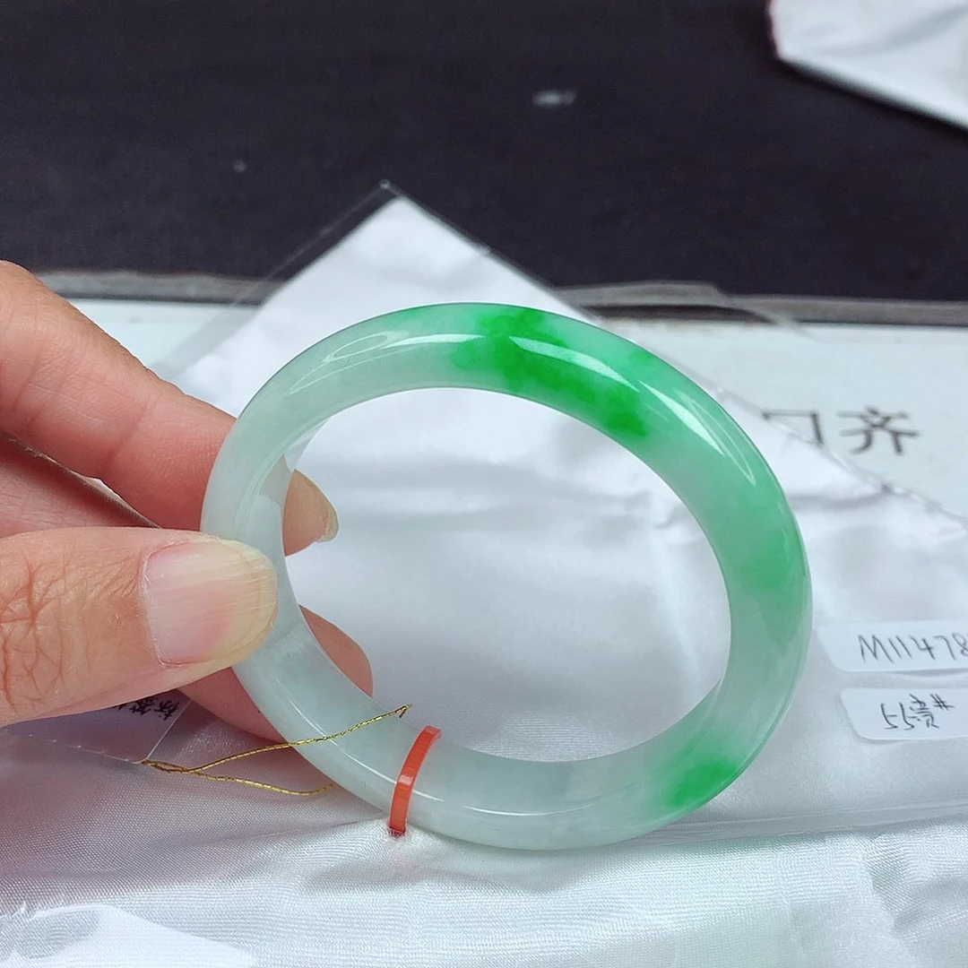 未镶嵌手镯翡翠55贵4787