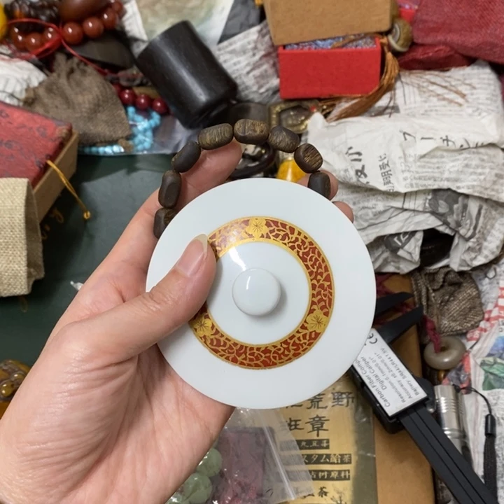 瓷片哈中古工艺品一件