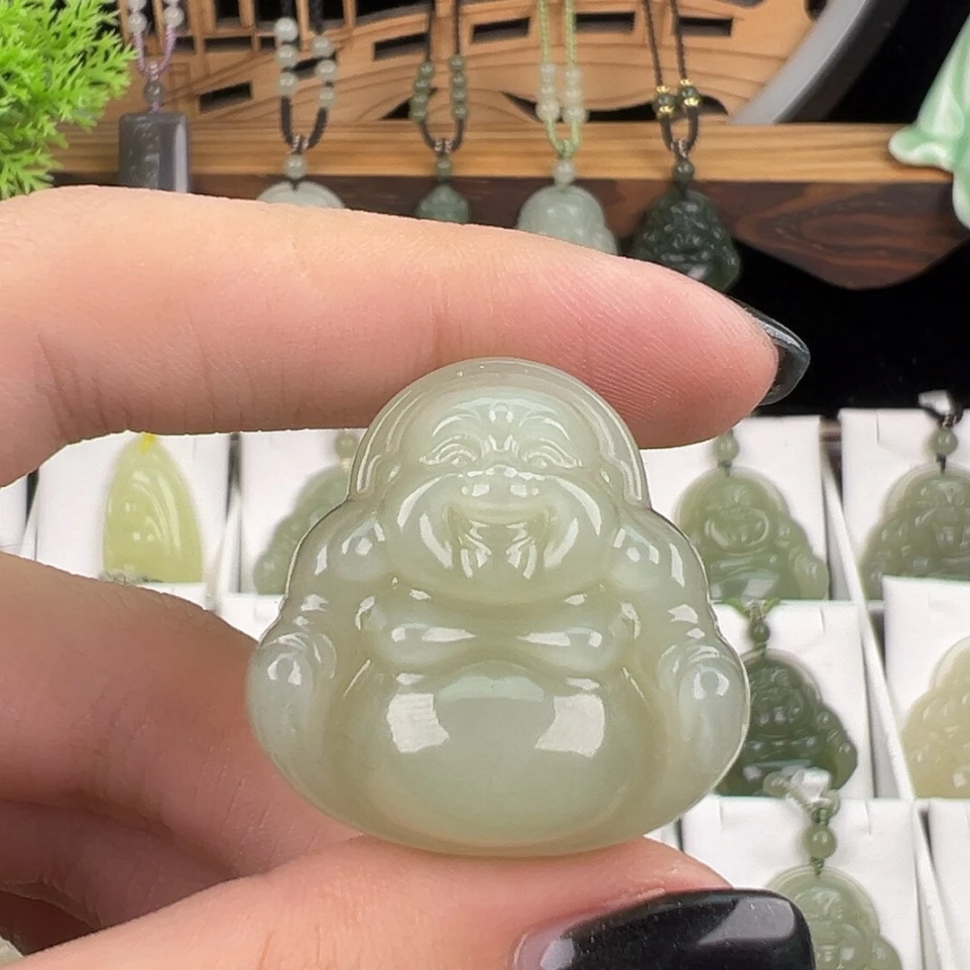 芝***姐和田玉未镶嵌颈饰