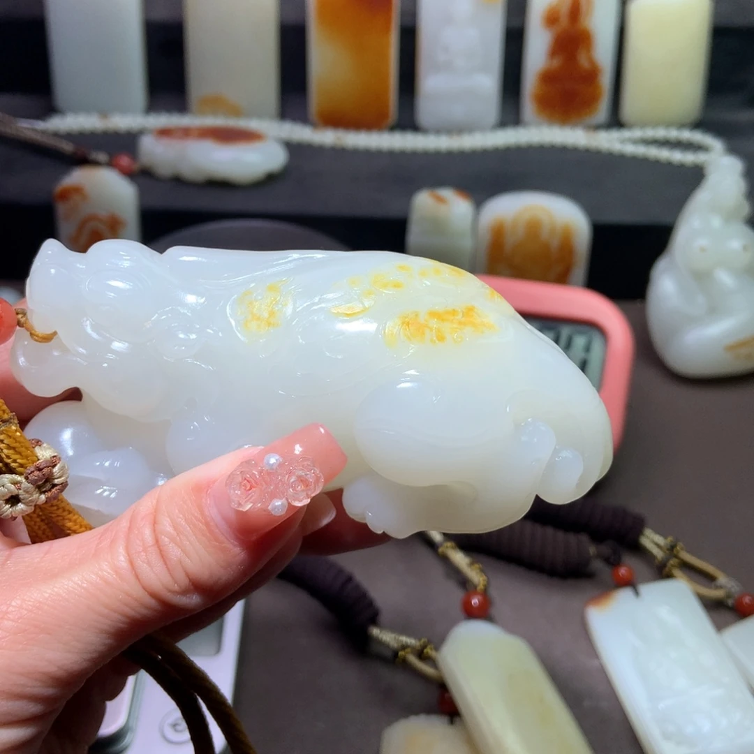 和田玉挂件未镶嵌佛**文