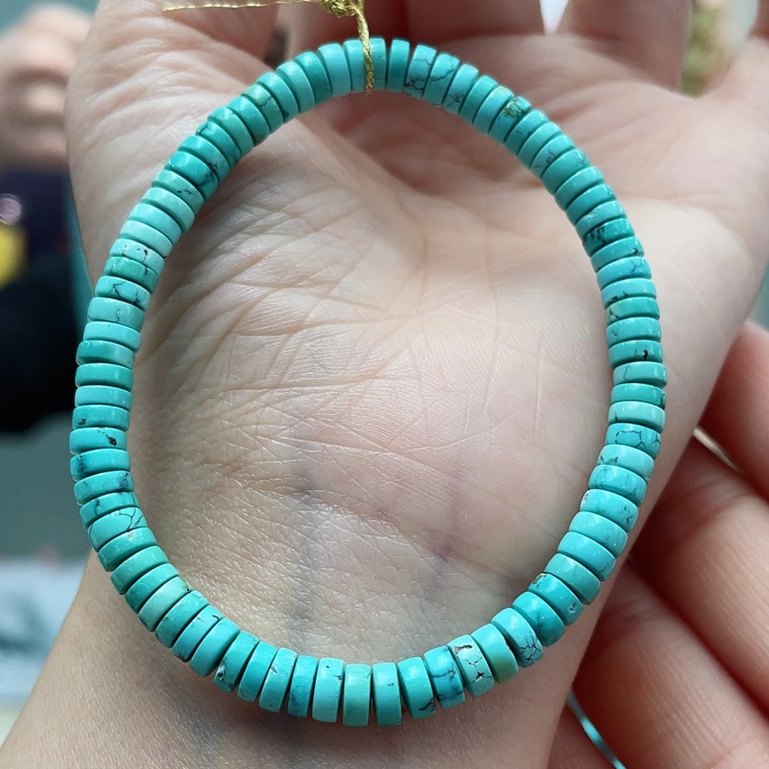 绿松石颈饰未镶嵌