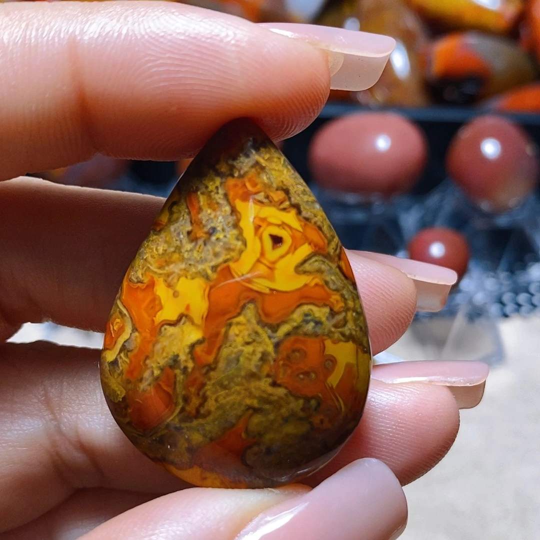 玛瑙/玉髓颈饰未镶嵌