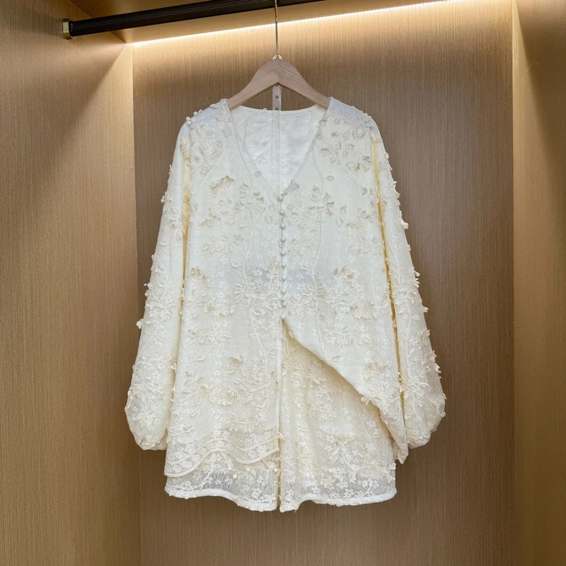 来晶【studio】2025春夏套装财阀千金女装重工刺绣蕾丝上衣＋裤子