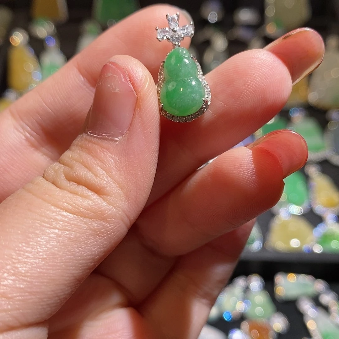 颈饰银S925镶嵌翡翠天然翡翠