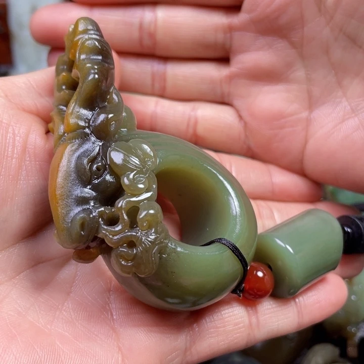 和田玉未镶嵌挂件