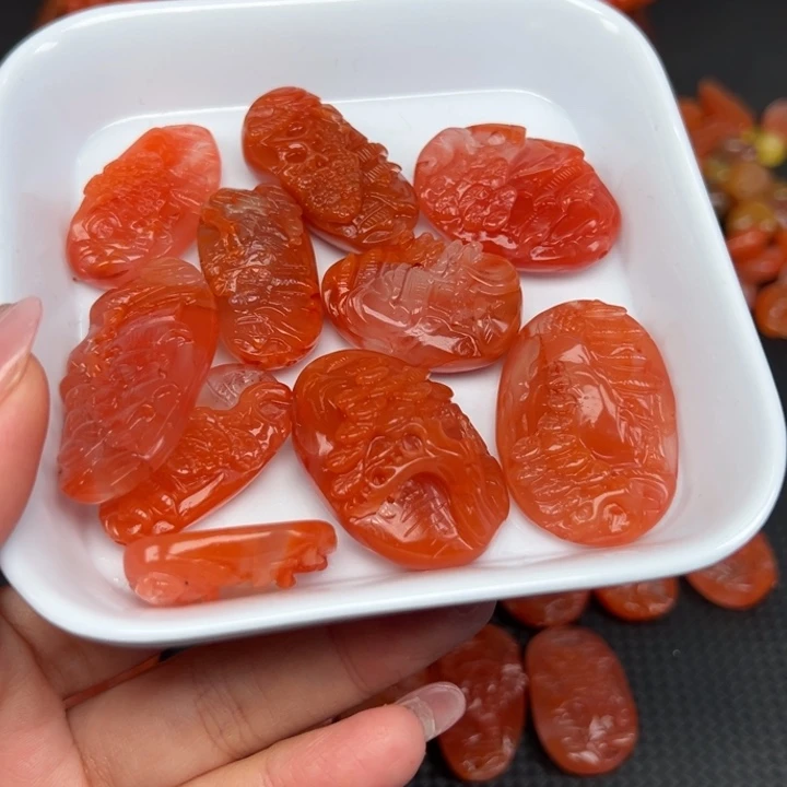 多***好南红玛瑙未镶嵌吊坠(不含链)