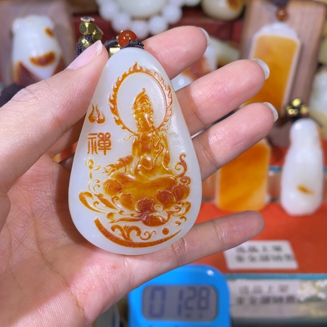 维***。和田玉未镶嵌挂件