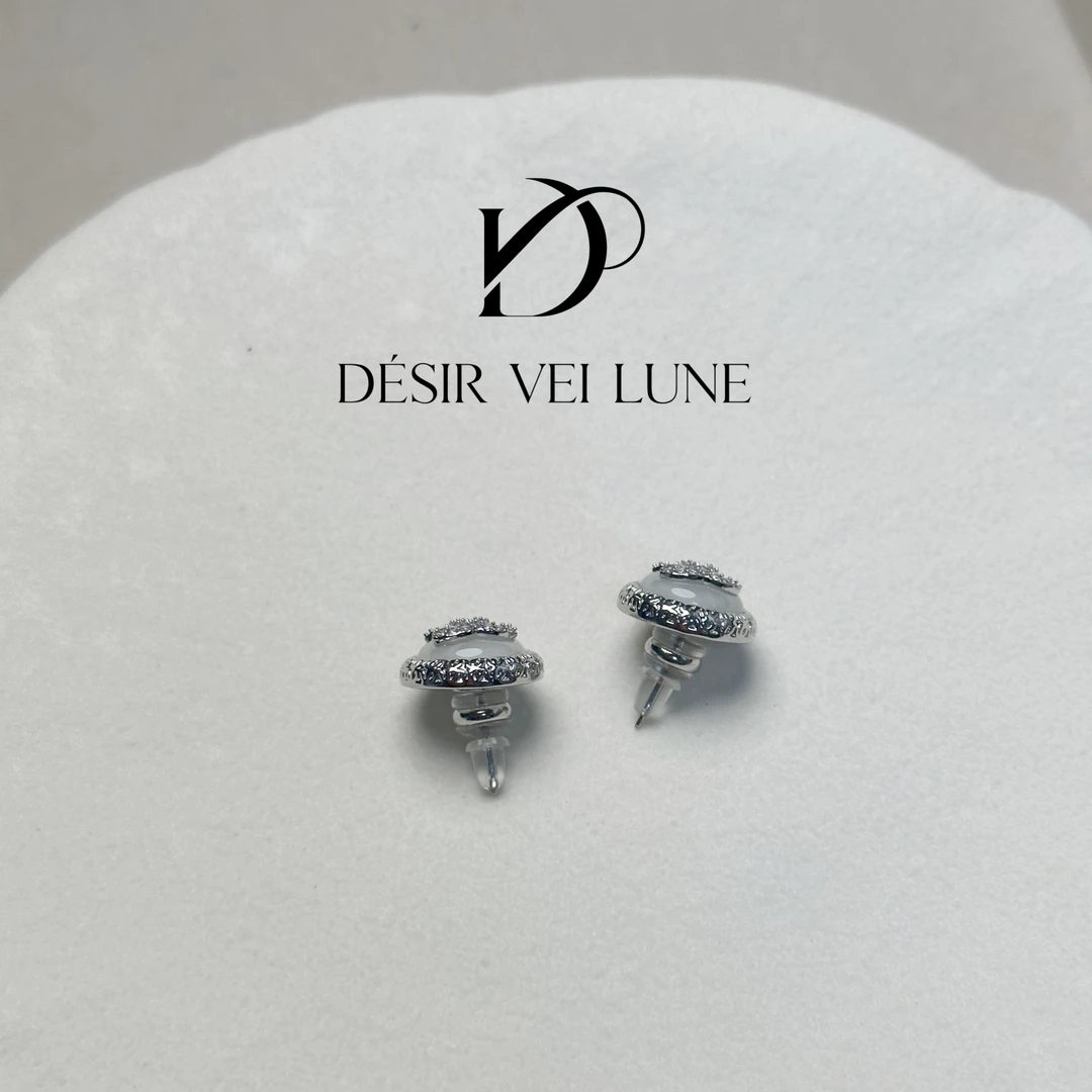 铜合金合成锆石耳饰 耳钉6353轻奢复古