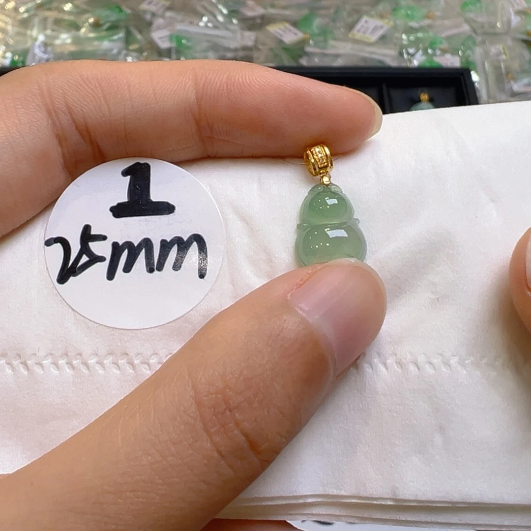 吊坠(不含链)18K金镶嵌翡翠