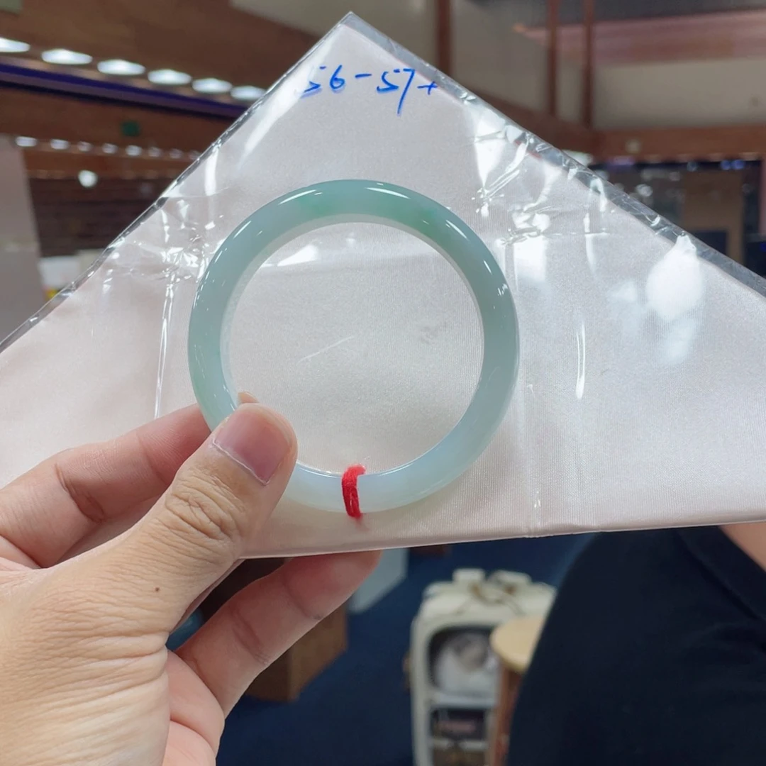 未镶嵌手镯翡翠翡翠