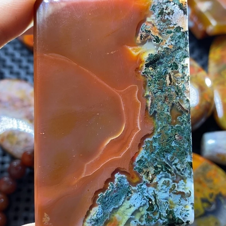 未镶嵌颈饰玛瑙/玉髓温****3