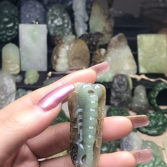 和田玉（糖玉）未镶嵌挂件