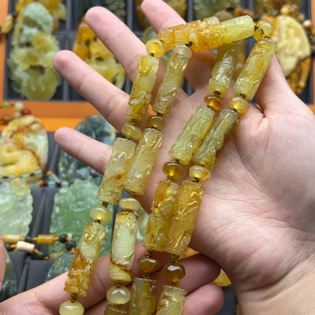 未镶嵌蛇纹石玉颈饰