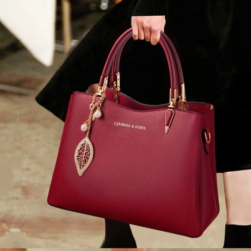 香港2025妈妈包结婚包包新娘包红色喜婆婆婚礼中年手提包女款女包