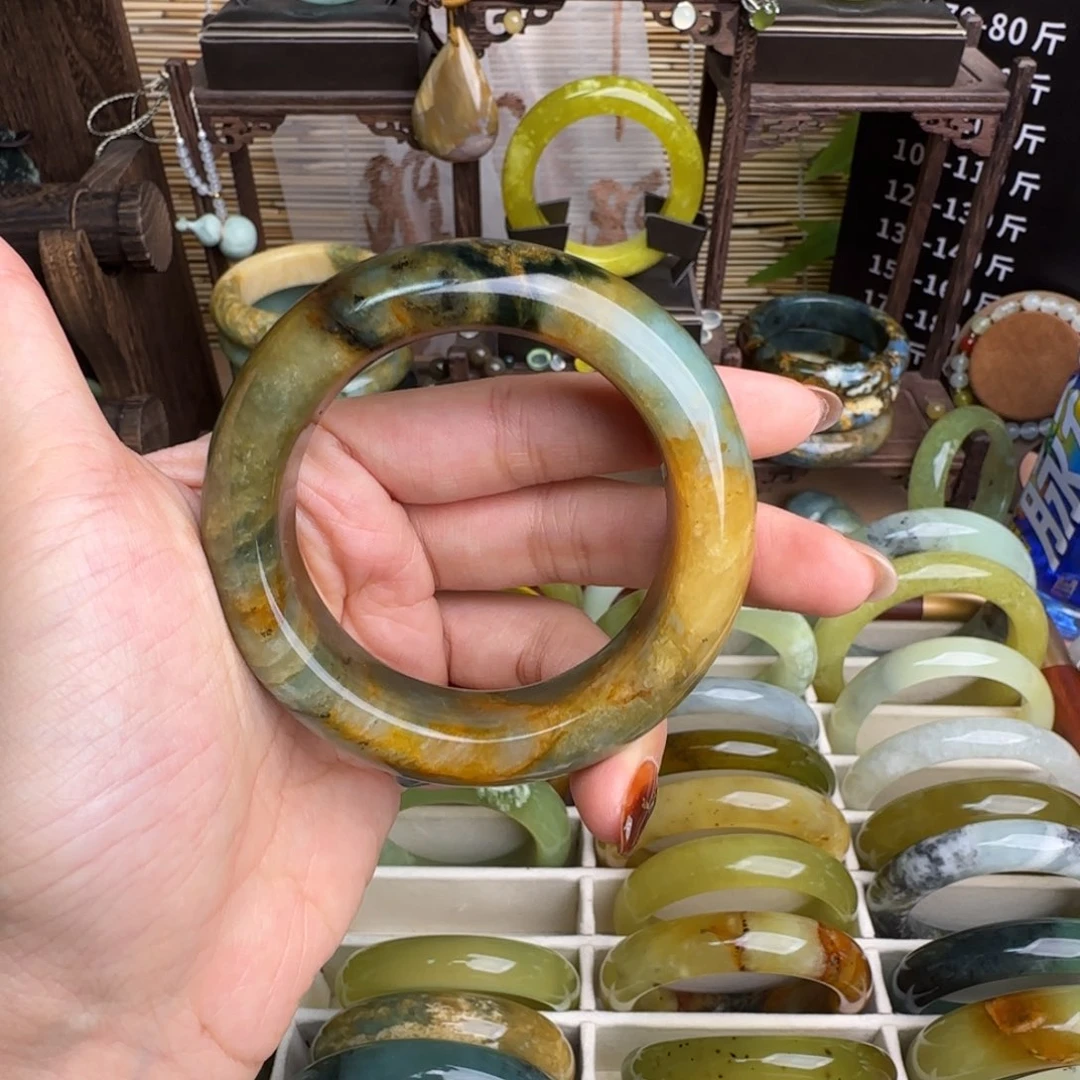 超***版蛇纹石玉未镶嵌手镯