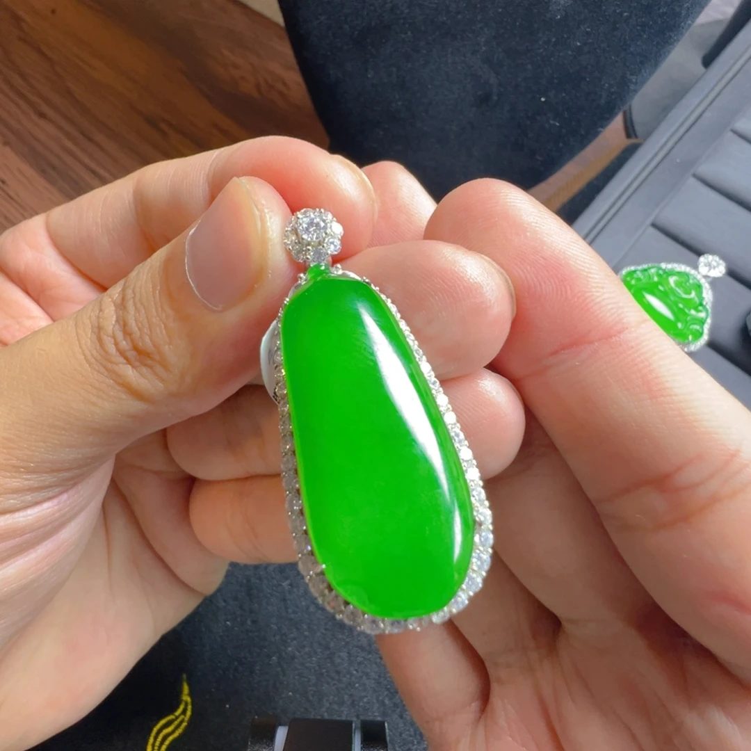 翡翠银S925镶嵌颈饰