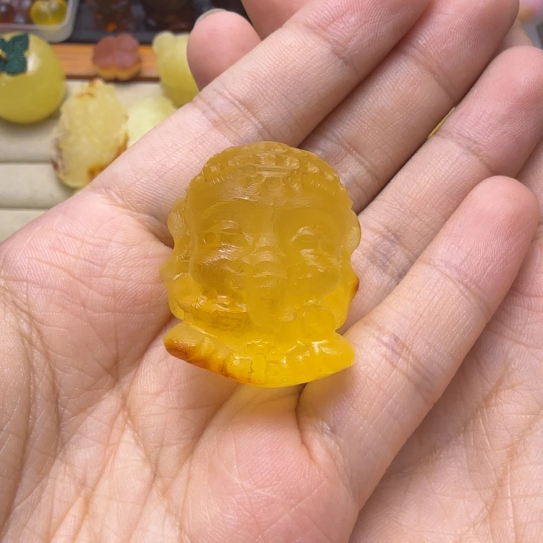 蜜蜡未镶嵌珠宝奇石