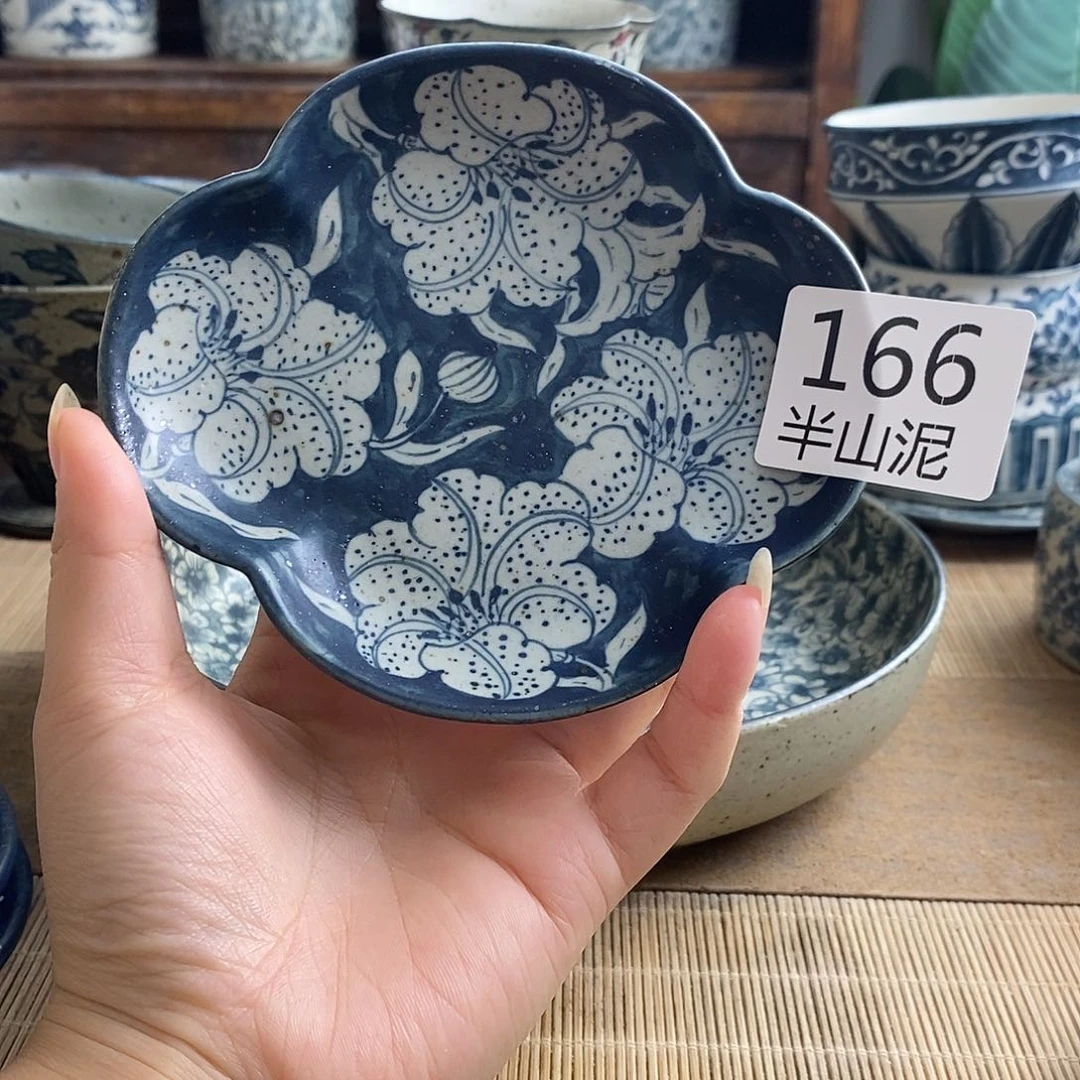 手工手绘青花陶瓷