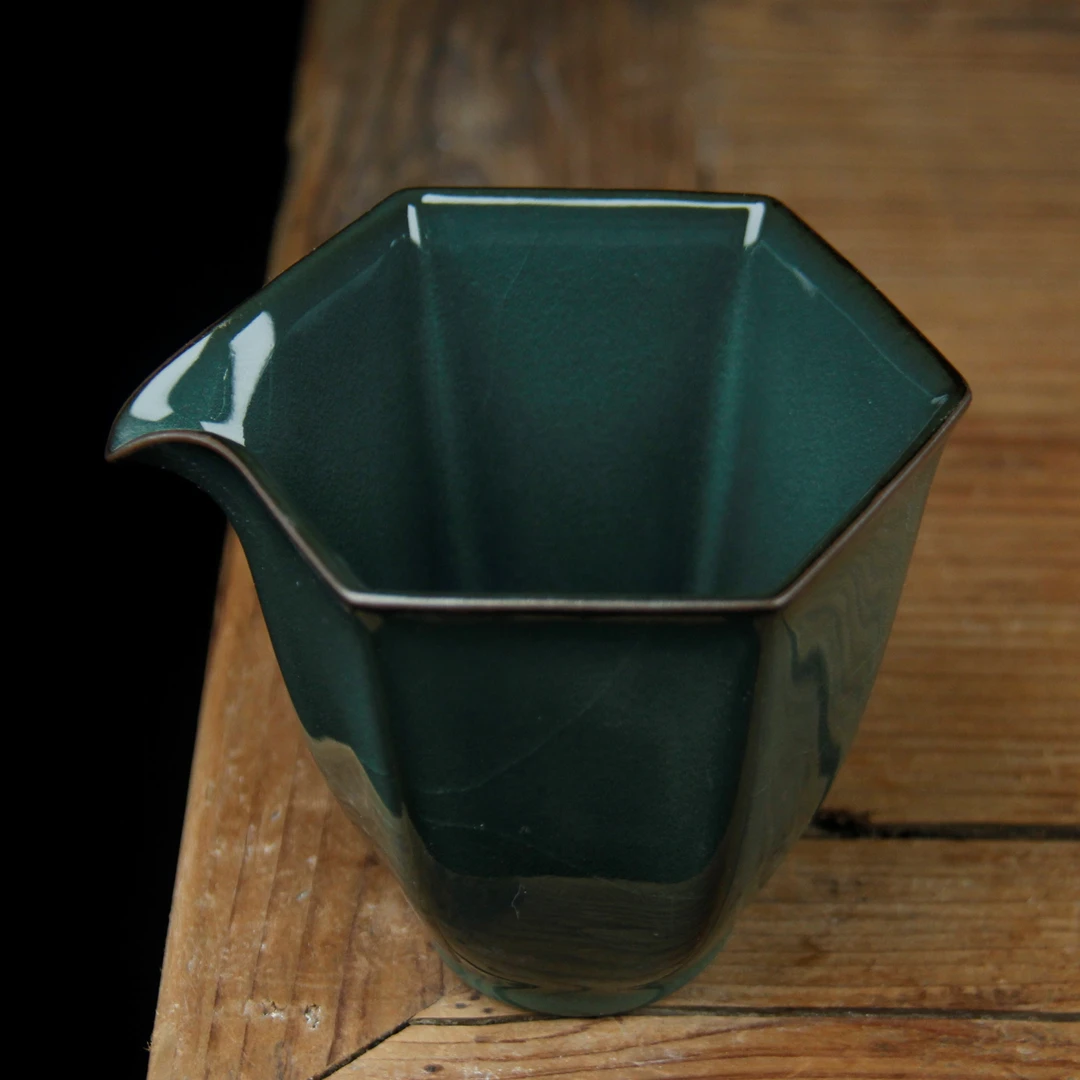 龙泉青瓷铁胎五方公道杯