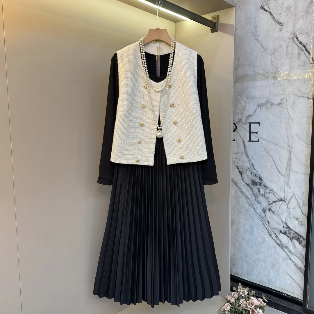 2025早秋小香风宽松显瘦减龄马甲＋连衣百褶裙两件套2535