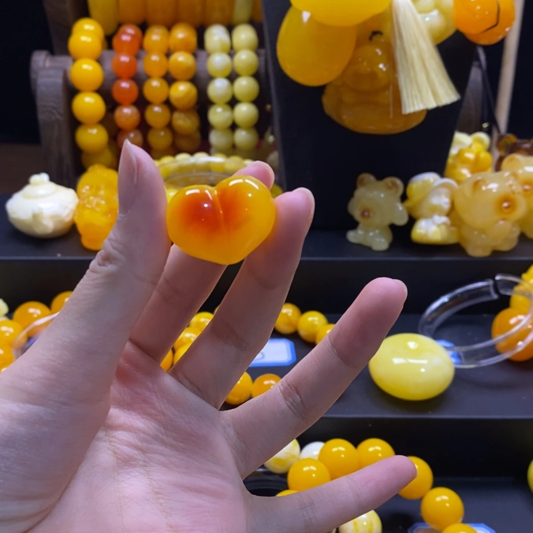 豆***豆非金属全品无暇屁桃