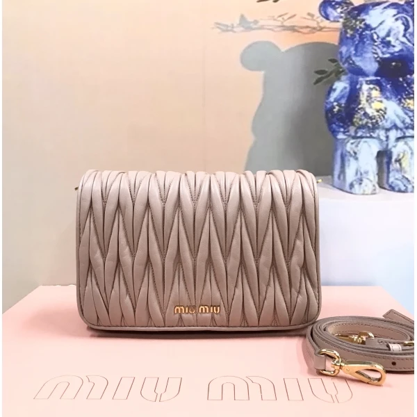 包包/谬谬/95新/250129QR0010