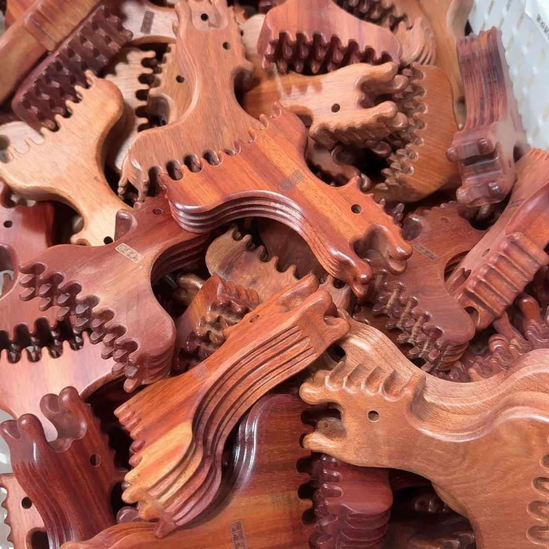 红檀木小鹿放松工具瑕疵