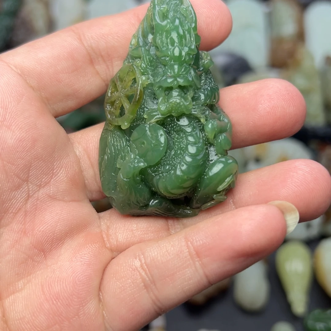 和田玉未镶嵌挂件