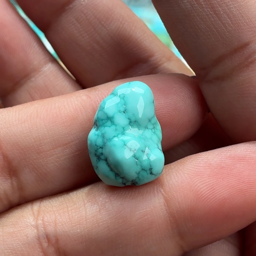 绿松石未镶嵌珠宝奇石