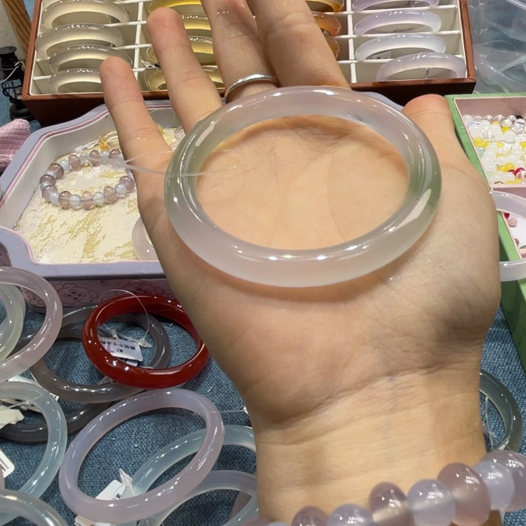 玛瑙/玉髓未镶嵌手镯