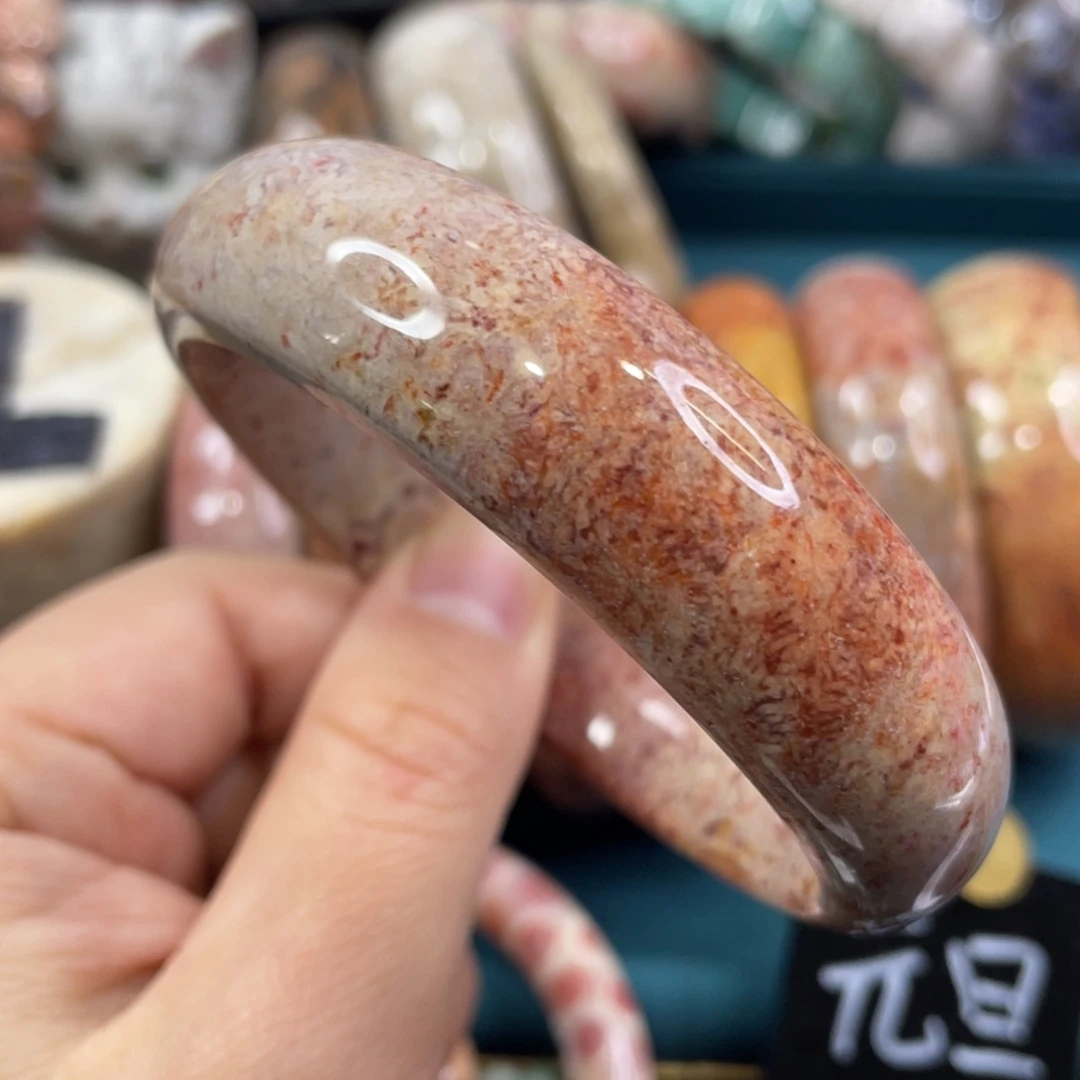 未镶嵌手镯硅化玉