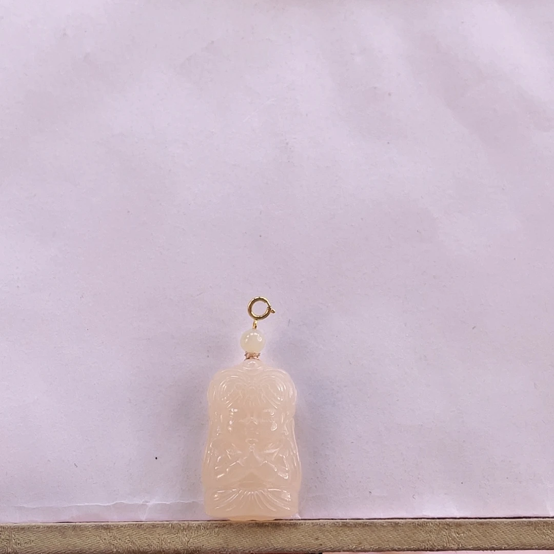 和田玉吊坠(不含链)18K金镶嵌