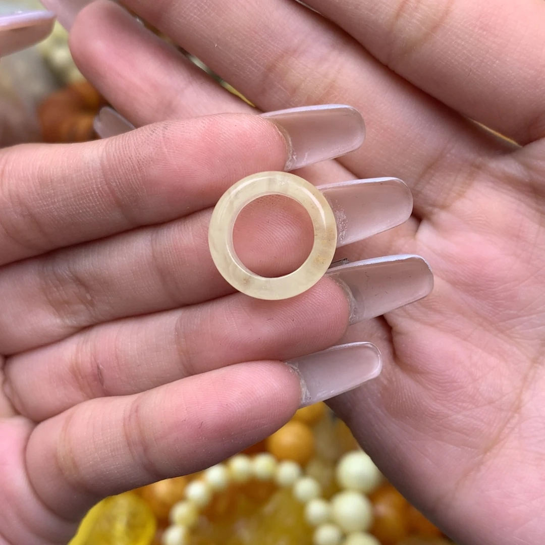 琥珀未镶嵌珠宝奇石