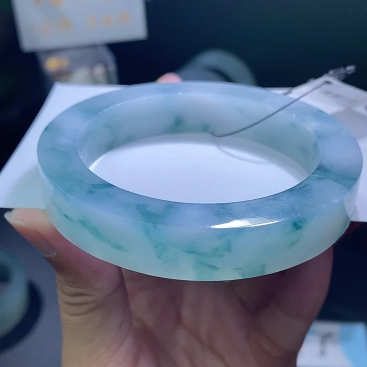未镶嵌翡翠定制翡翠