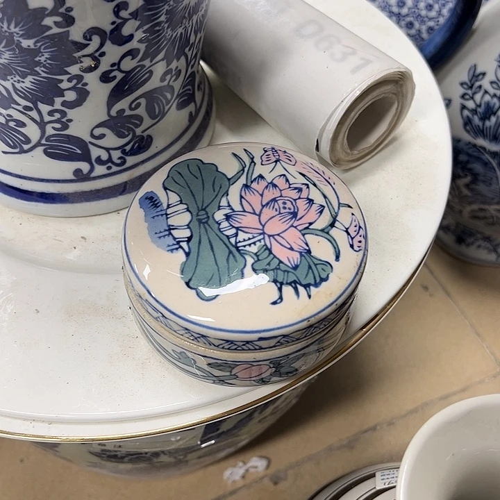 瓷片微瑕。。。。。。。。。。。