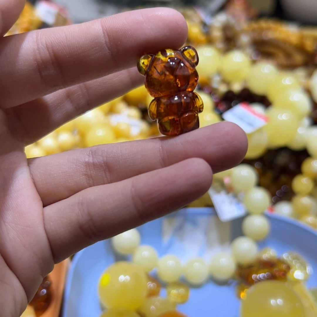 琥珀珠宝奇石未镶嵌