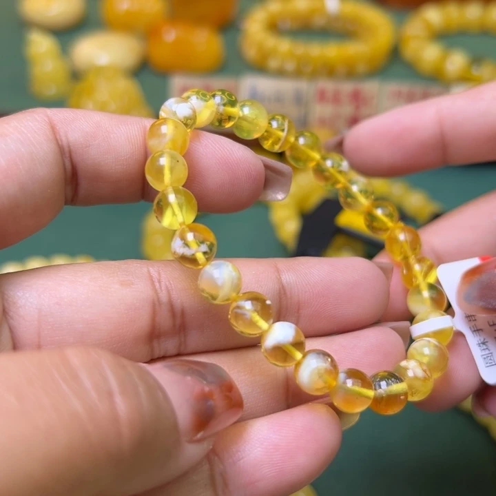 蜜蜡未镶嵌珠宝奇石