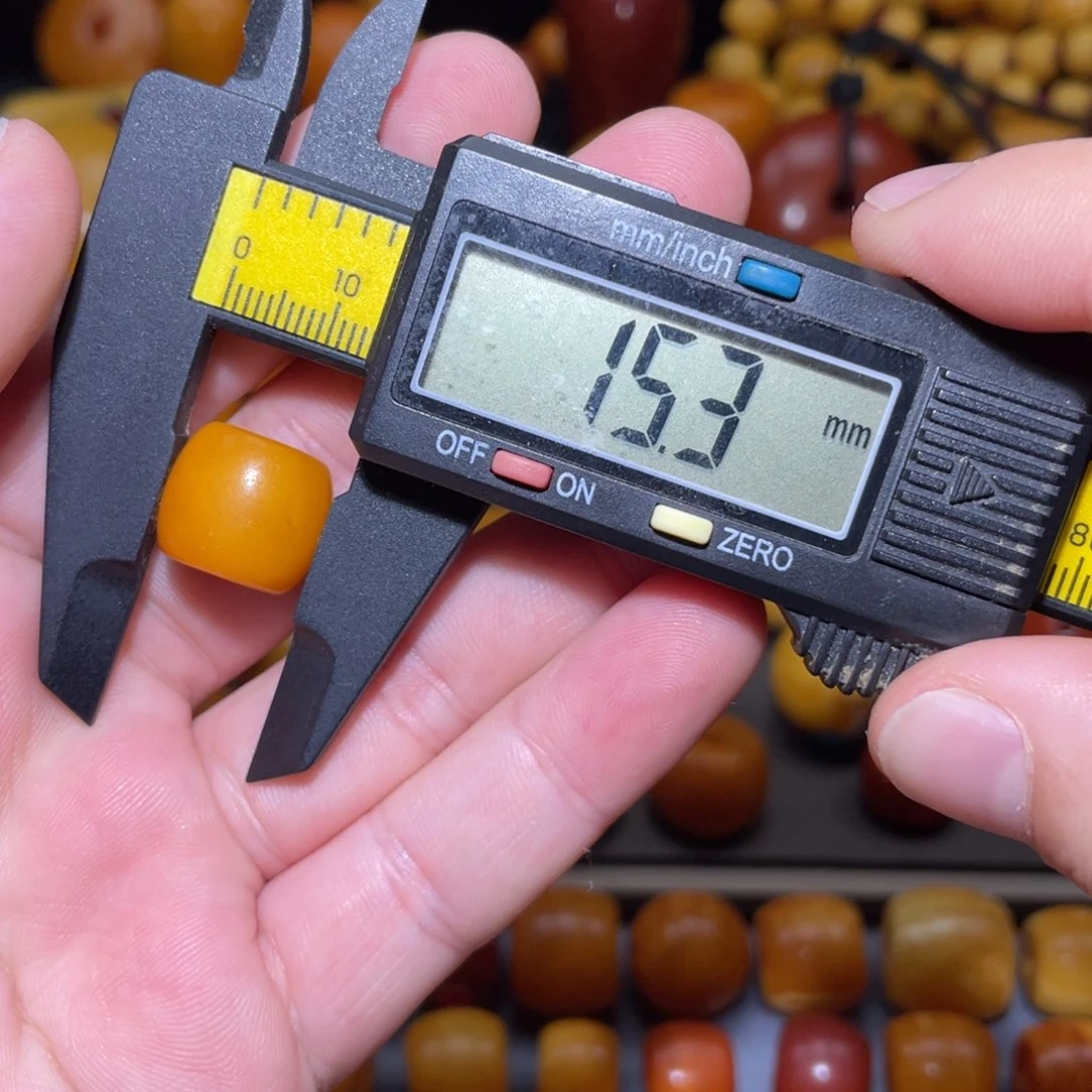 琥珀未镶嵌裸石墩子